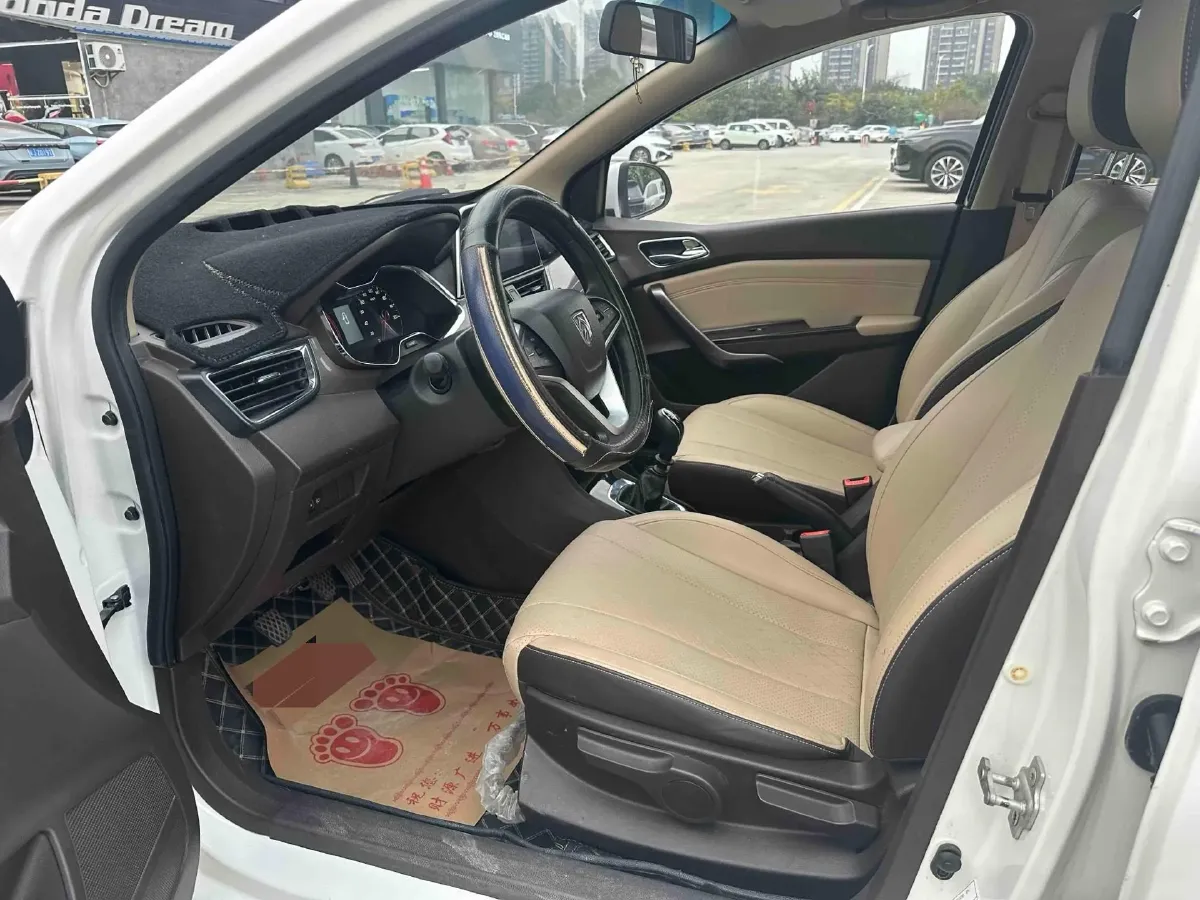 2017 BaoJun 310W 1.5L 112HP L4 6MT,autocango,china used car exporter,china ev exporter,chinese used car exporter,chinese used ev exporter