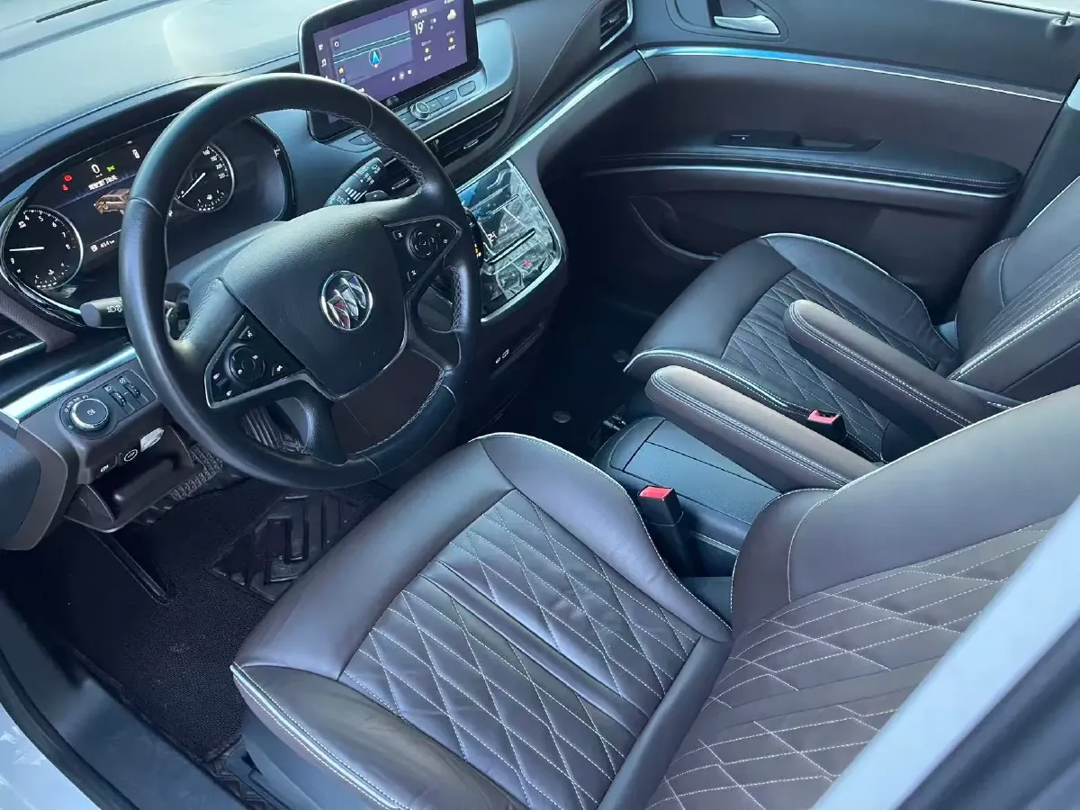 2022 Buick GL8 2.0T 237HP L4 9AT,autocango,china used car exporter,china ev exporter,chinese used car exporter,chinese used ev exporter