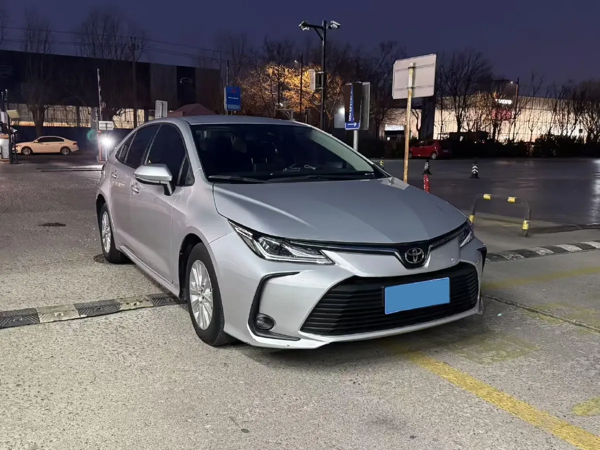 2021 Toyota Corolla 1.2T 116HP L4 CVT,autocango,china used car exporter,china ev exporter,chinese used car exporter,chinese used ev exporter