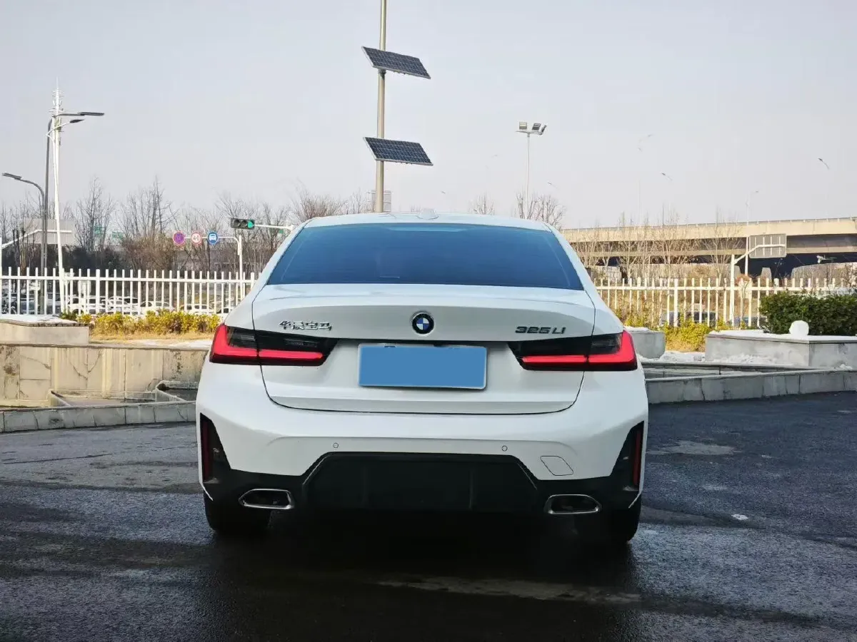 2024 BMW 3 Series 2.0T 184HP L4 8AT,autocango,china used car exporter,china ev exporter,chinese used car exporter,chinese used ev exporter