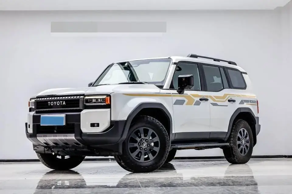 2024 Toyota Land Cruiser Prado 2.4T 282HP L4 8AT Hybrid