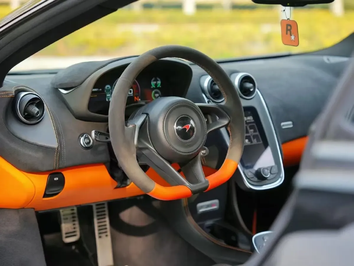 2015 McLaren 570 3.8T 570HP V8 7DCT,autocango,china used car exporter,china ev exporter,chinese used car exporter,chinese used ev exporter