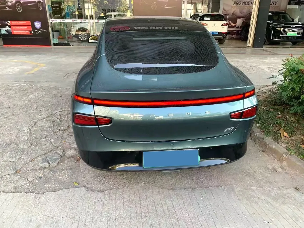 2023 Xpeng P7 BEV 86.2KWH,autocango,china used car exporter,china ev exporter,chinese used car exporter,chinese used ev exporter