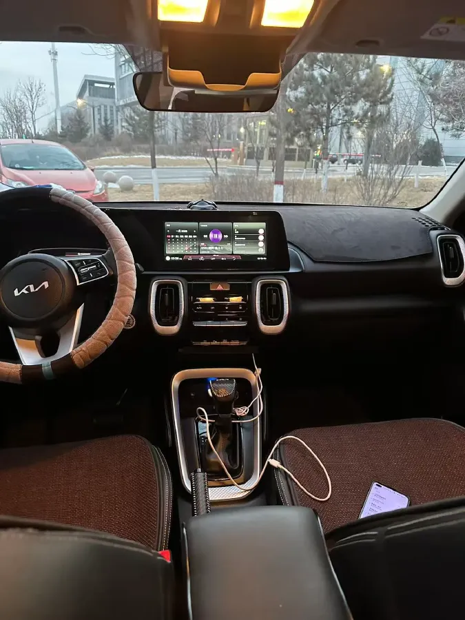 2024 Kia Sonet 1.5L 115HP L4 CVT,autocango,china used car exporter,china ev exporter,chinese used car exporter,chinese used ev exporter