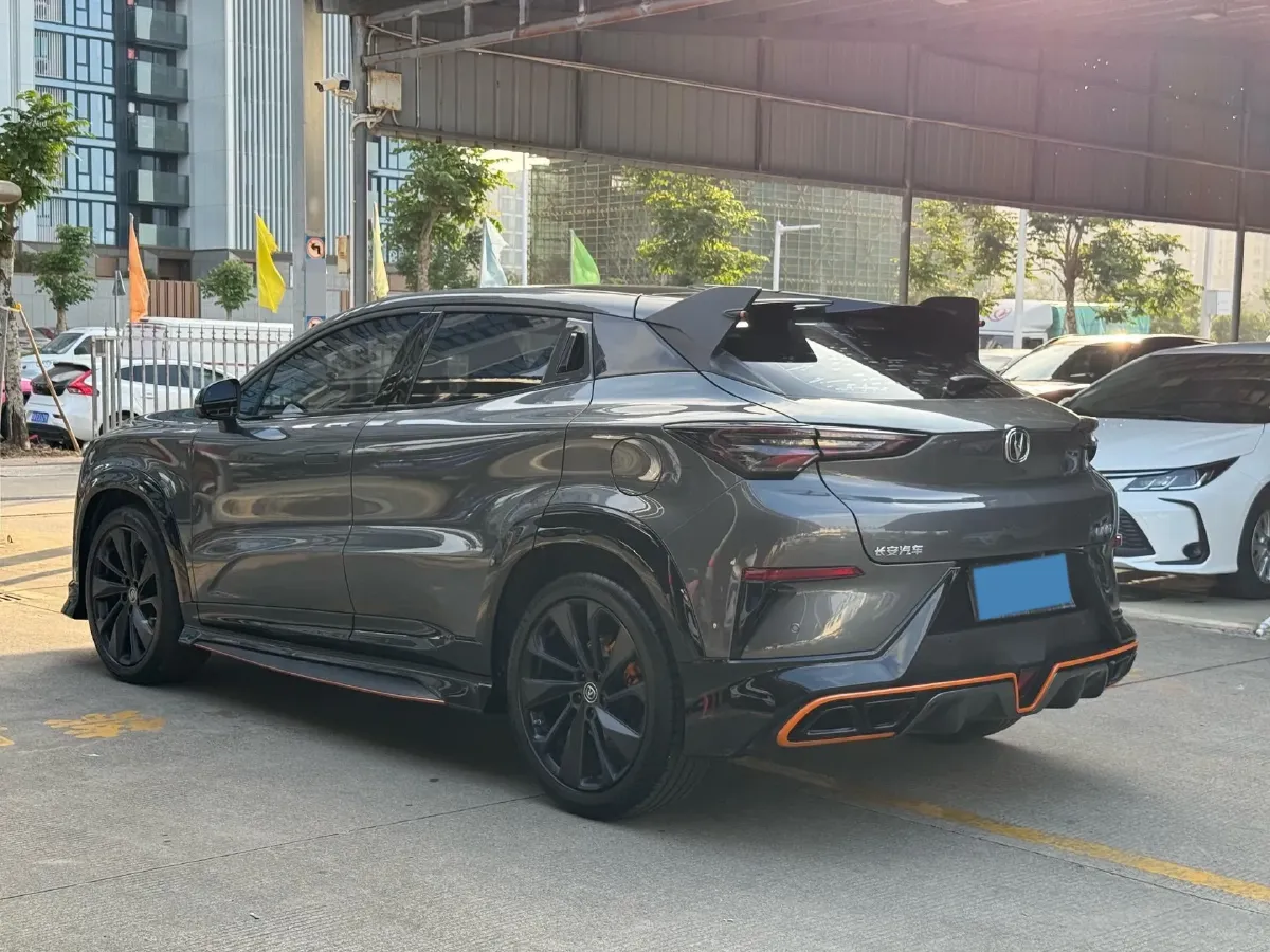 2021 ChangAn UNI-T 1.5T 180HP L4 7DCT,autocango,china used car exporter,china ev exporter,chinese used car exporter,chinese used ev exporter