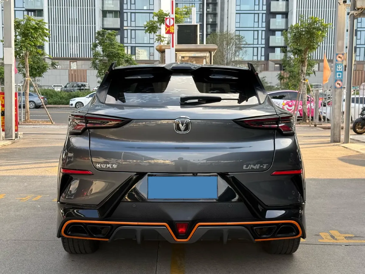 2021 ChangAn UNI-T 1.5T 180HP L4 7DCT,autocango,china used car exporter,china ev exporter,chinese used car exporter,chinese used ev exporter