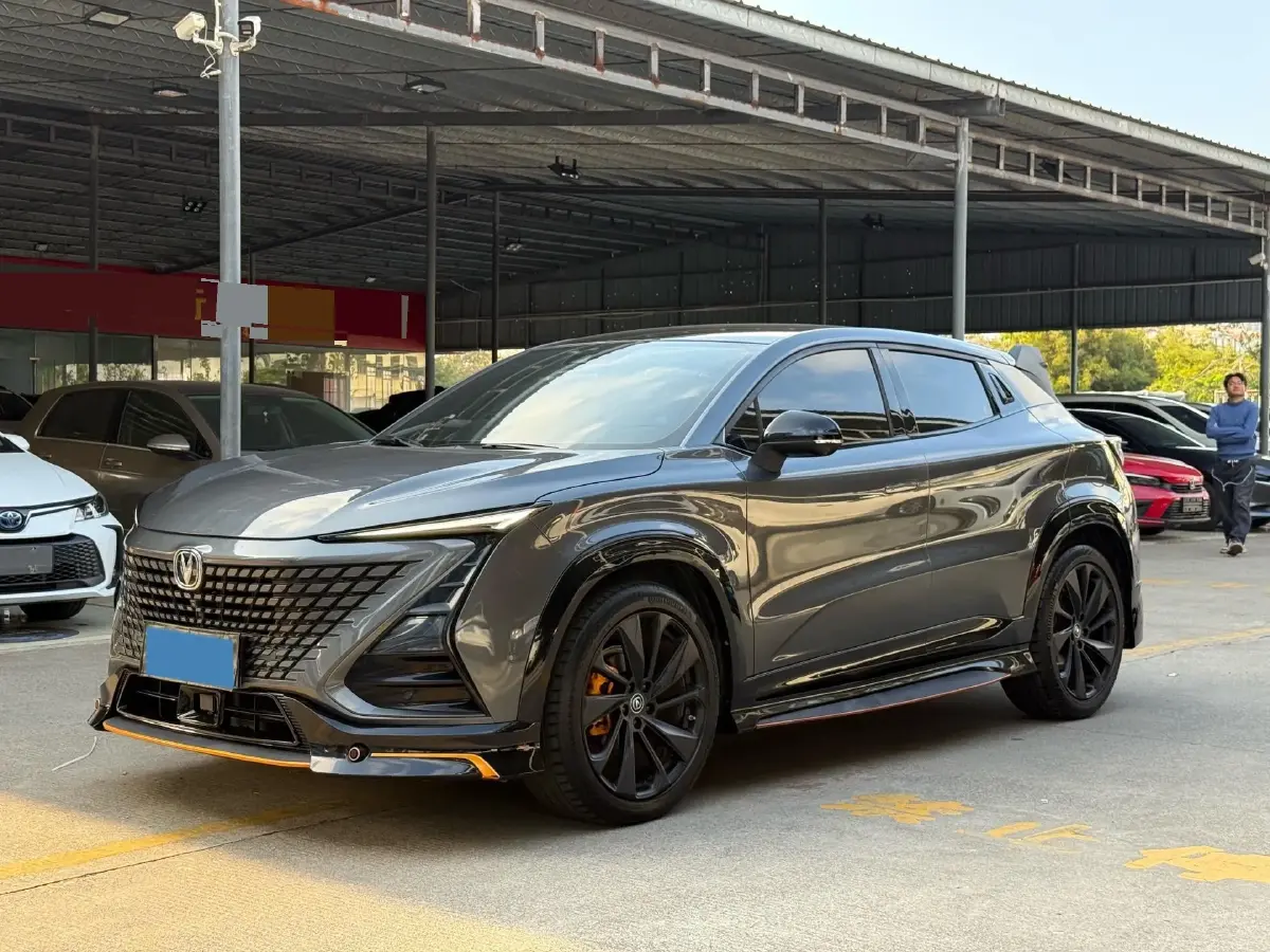 2021 ChangAn UNI-T 1.5T 180HP L4 7DCT