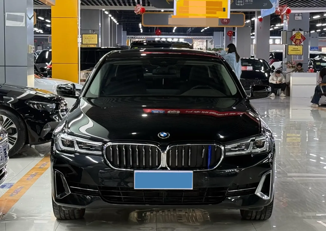 2022 BMW 5 Series 2.0T 184HP L4 8AT,autocango,china used car exporter,china ev exporter,chinese used car exporter,chinese used ev exporter
