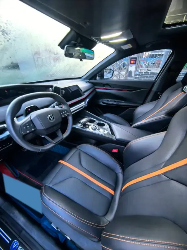 2023 ChangAn UNI-V 1.5T 188HP L4 7DCT,autocango,china used car exporter,china ev exporter,chinese used car exporter,chinese used ev exporter