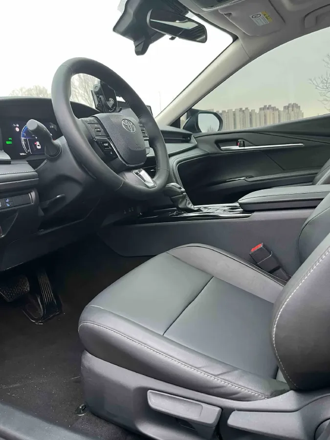 2024 Toyota Camry 2.0L 152HP L4 E-CVT Hybrid,autocango,china used car exporter,china ev exporter,chinese used car exporter,chinese used ev exporter