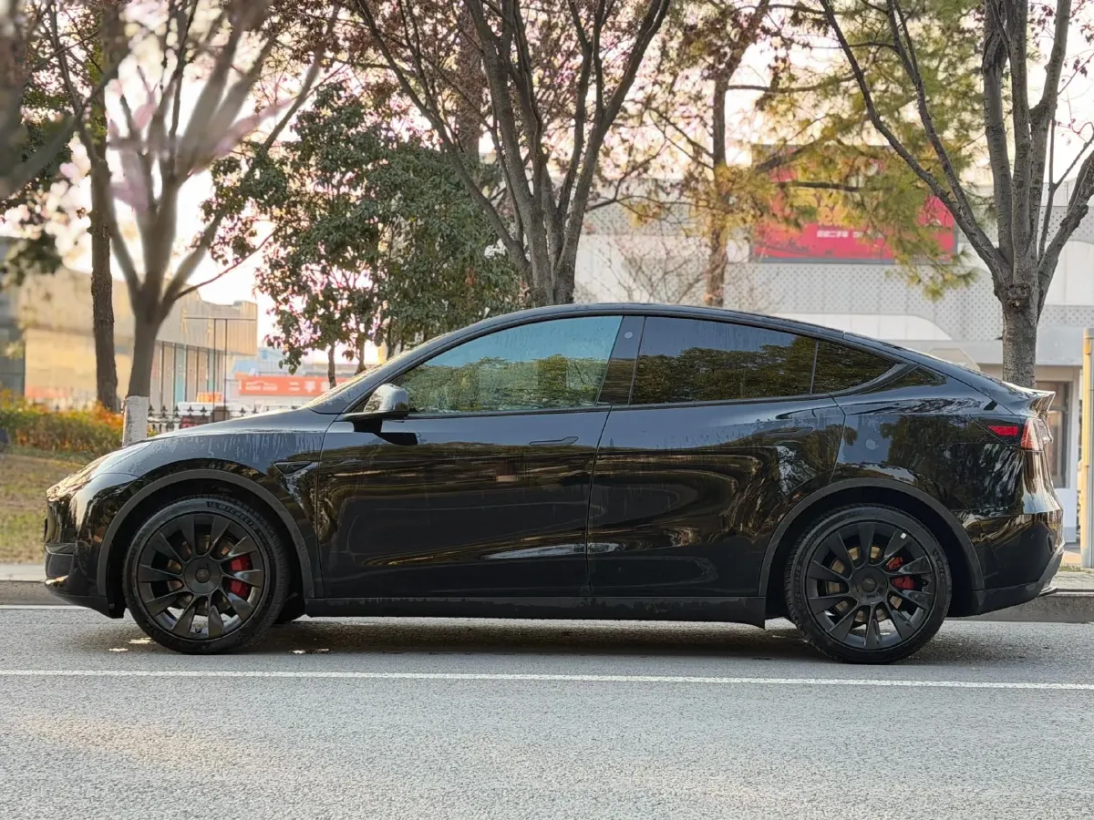 2022 Tesla Model Y BEV 60KWH,autocango,china used car exporter,china ev exporter,chinese used car exporter,chinese used ev exporter