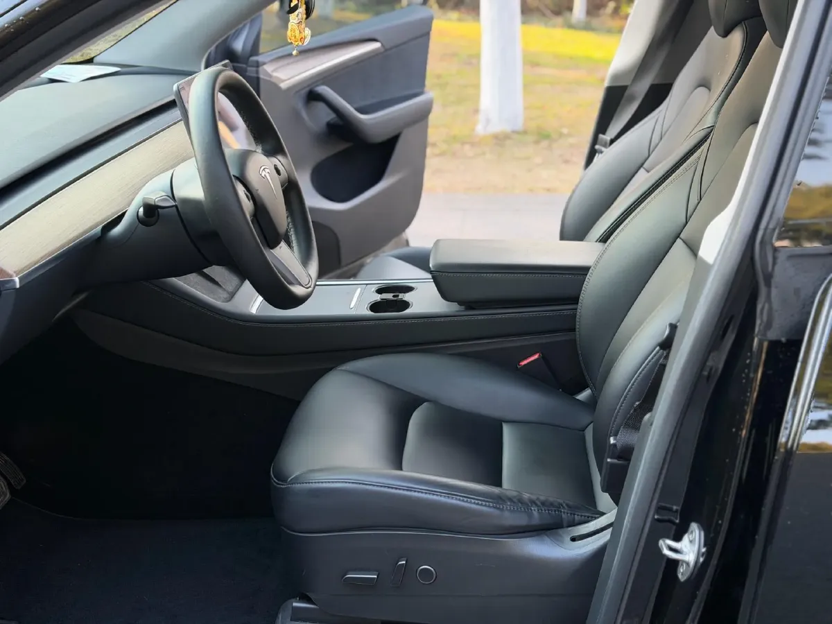 2022 Tesla Model Y BEV 60KWH,autocango,china used car exporter,china ev exporter,chinese used car exporter,chinese used ev exporter