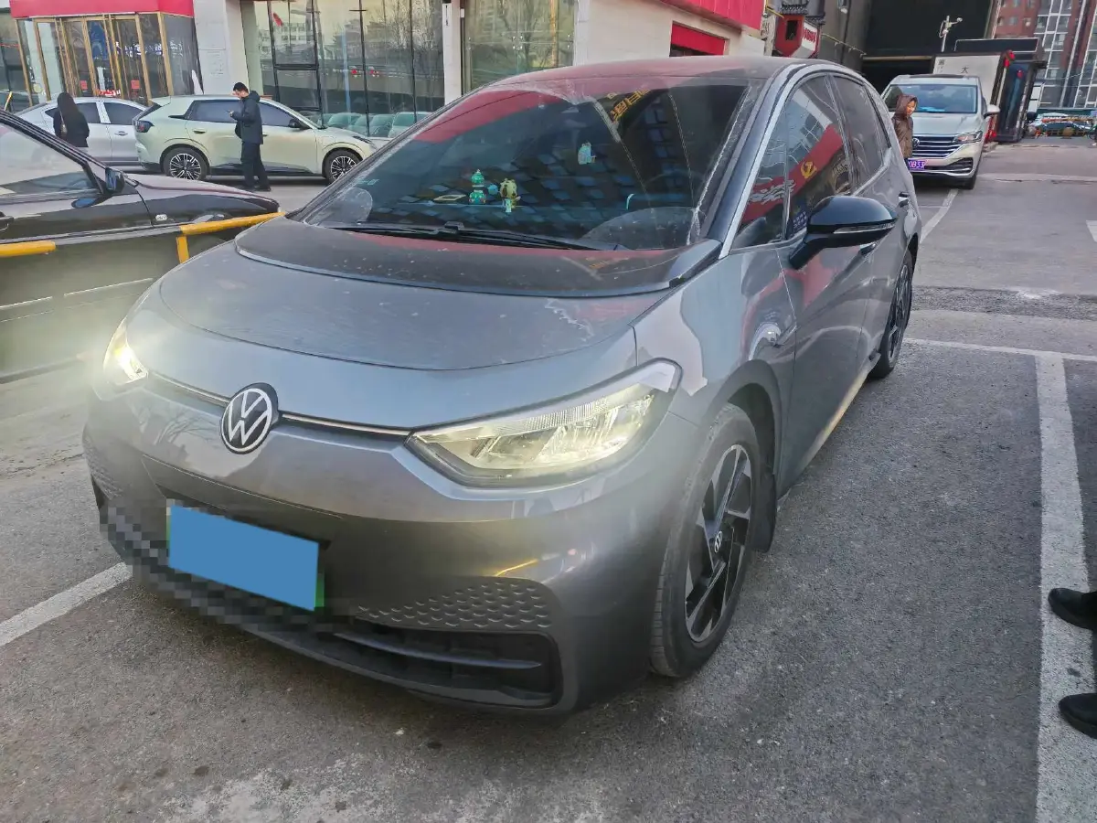 2023 Volkswagen ID.3 BEV 52.8KWH