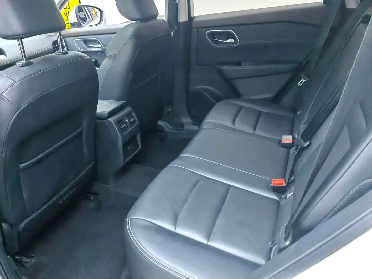 2021 Nissan X-Trail 1.5T 204HP L3 CVT,autocango,china used car exporter,china ev exporter,chinese used car exporter,chinese used ev exporter