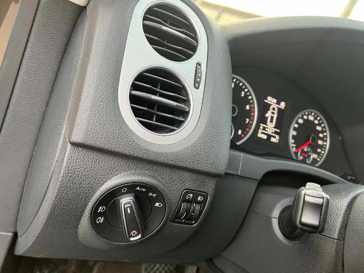 2016 Buick Larcosse 1.5T 170HP L4 7DCT,autocango,china used car exporter,china ev exporter,chinese used car exporter,chinese used ev exporter