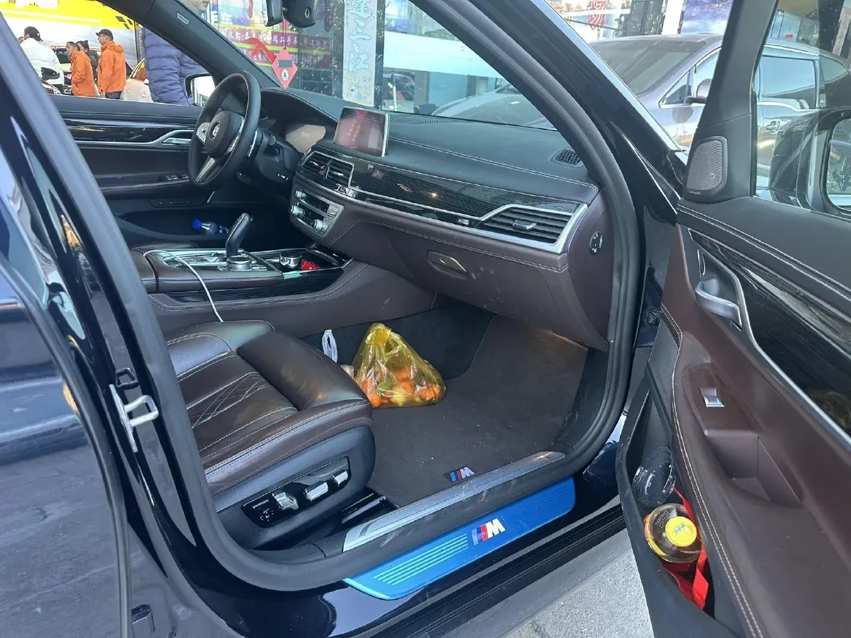 2019 BMW 7 Series 2.0T 265HP L4 8AT,autocango,china used car exporter,china ev exporter,chinese used car exporter,chinese used ev exporter