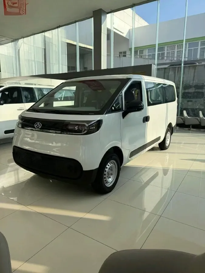 2025 MAXUS XinTu V70 2.0T 150HP L4 9AT,autocango,china used car exporter,china ev exporter,chinese used car exporter,chinese used ev exporter
