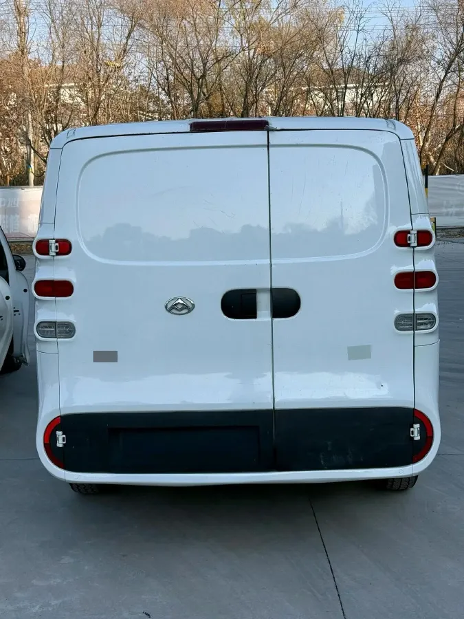 2025 MAXUS XinTu V70 2.0T 150HP L4 9AT,autocango,china used car exporter,china ev exporter,chinese used car exporter,chinese used ev exporter