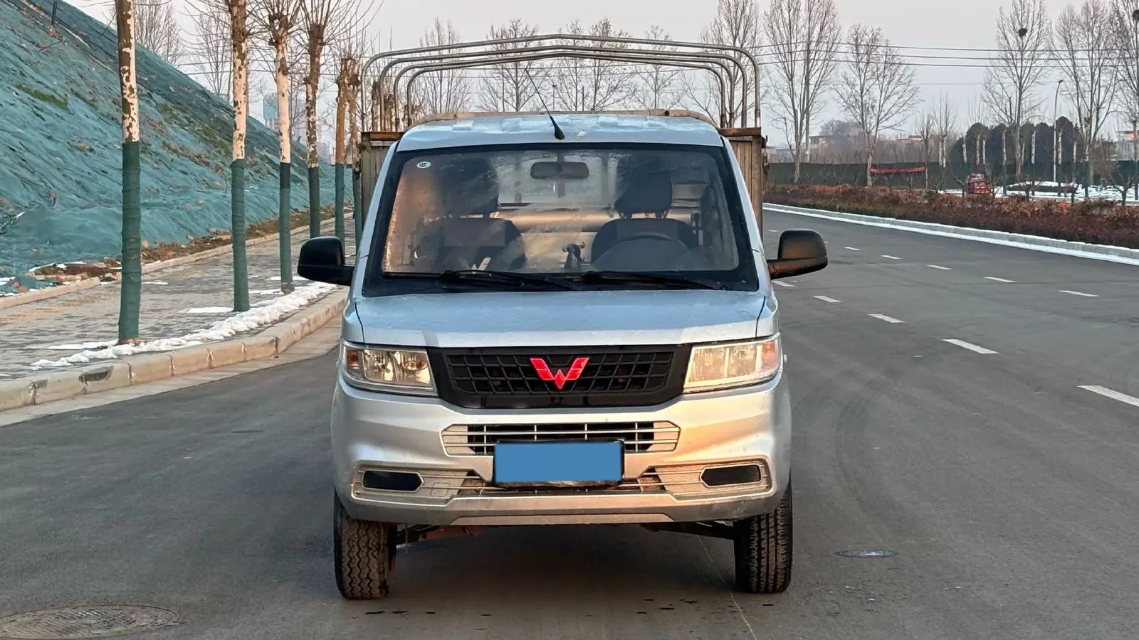 2021 WuLing RongGuang New Truck 1.8L 125HP L4 5MT,autocango,china used car exporter,china ev exporter,chinese used car exporter,chinese used ev exporter