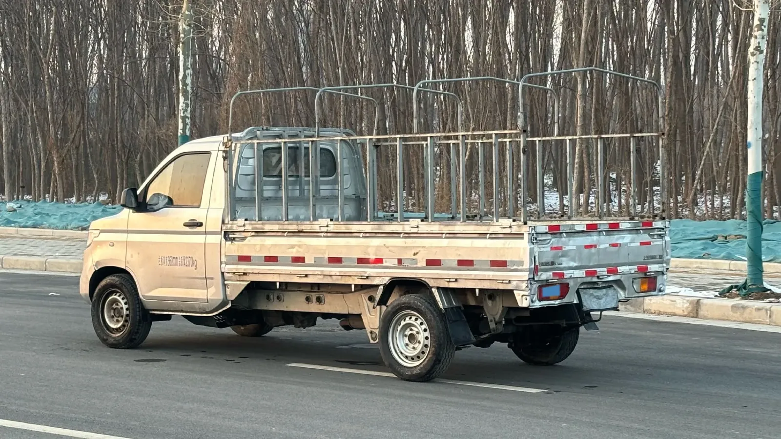 2021 WuLing RongGuang New Truck 1.8L 125HP L4 5MT,autocango,china used car exporter,china ev exporter,chinese used car exporter,chinese used ev exporter