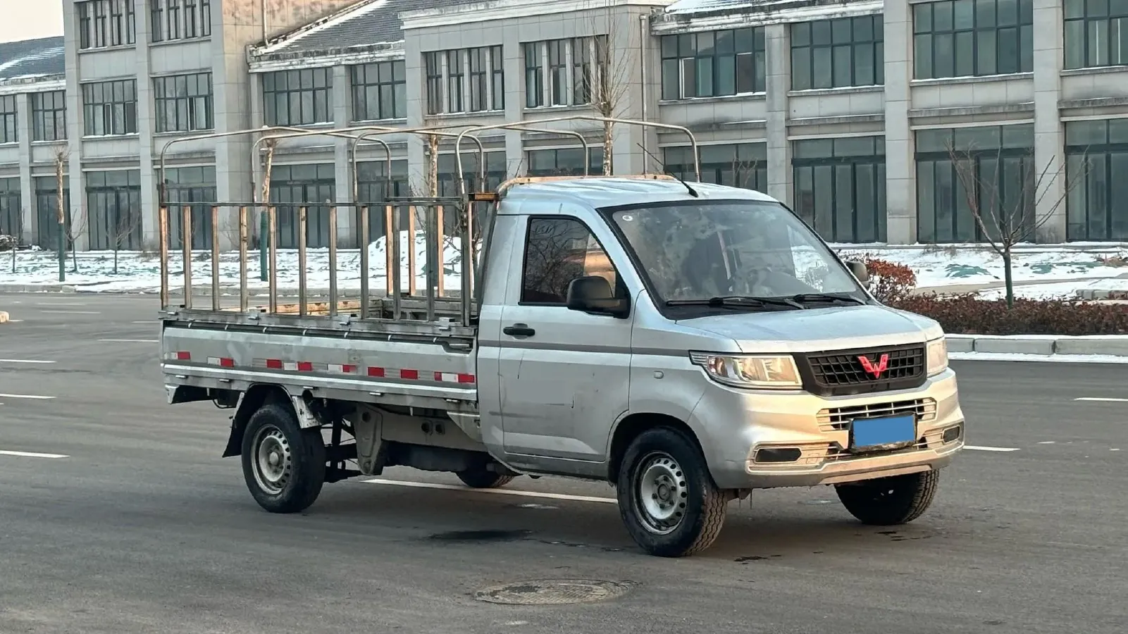 2021 WuLing RongGuang New Truck 1.8L 125HP L4 5MT,autocango,china used car exporter,china ev exporter,chinese used car exporter,chinese used ev exporter