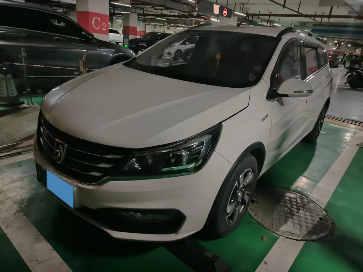 2017 BaoJun 310W 1.5L 112HP L4 6MT