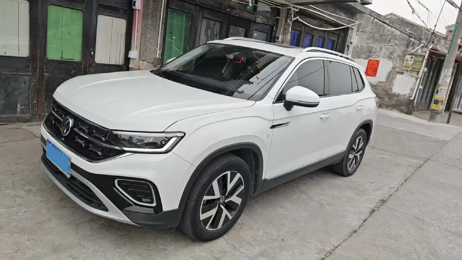 2023 Volkswagen Tayron 2.0T 186HP L4 7DCT