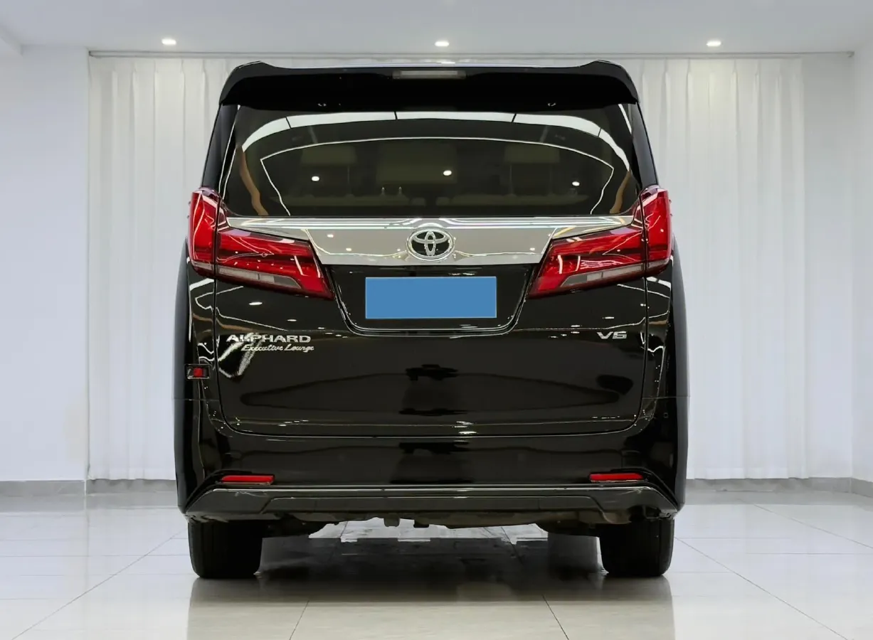 2018 Toyota Alphard 3.5L 301HP V6 8AT,autocango,china used car exporter,china ev exporter,chinese used car exporter,chinese used ev exporter