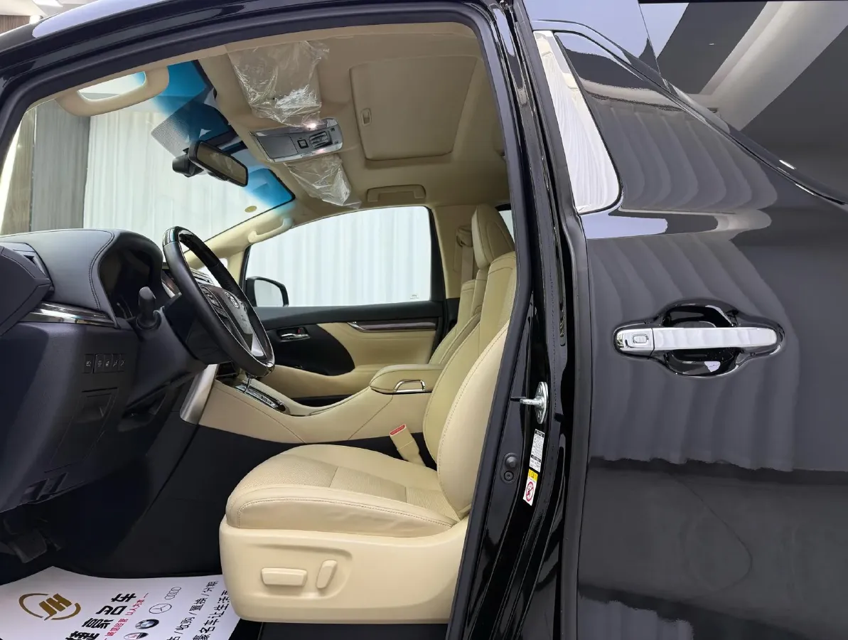 2018 Toyota Alphard 3.5L 301HP V6 8AT,autocango,china used car exporter,china ev exporter,chinese used car exporter,chinese used ev exporter