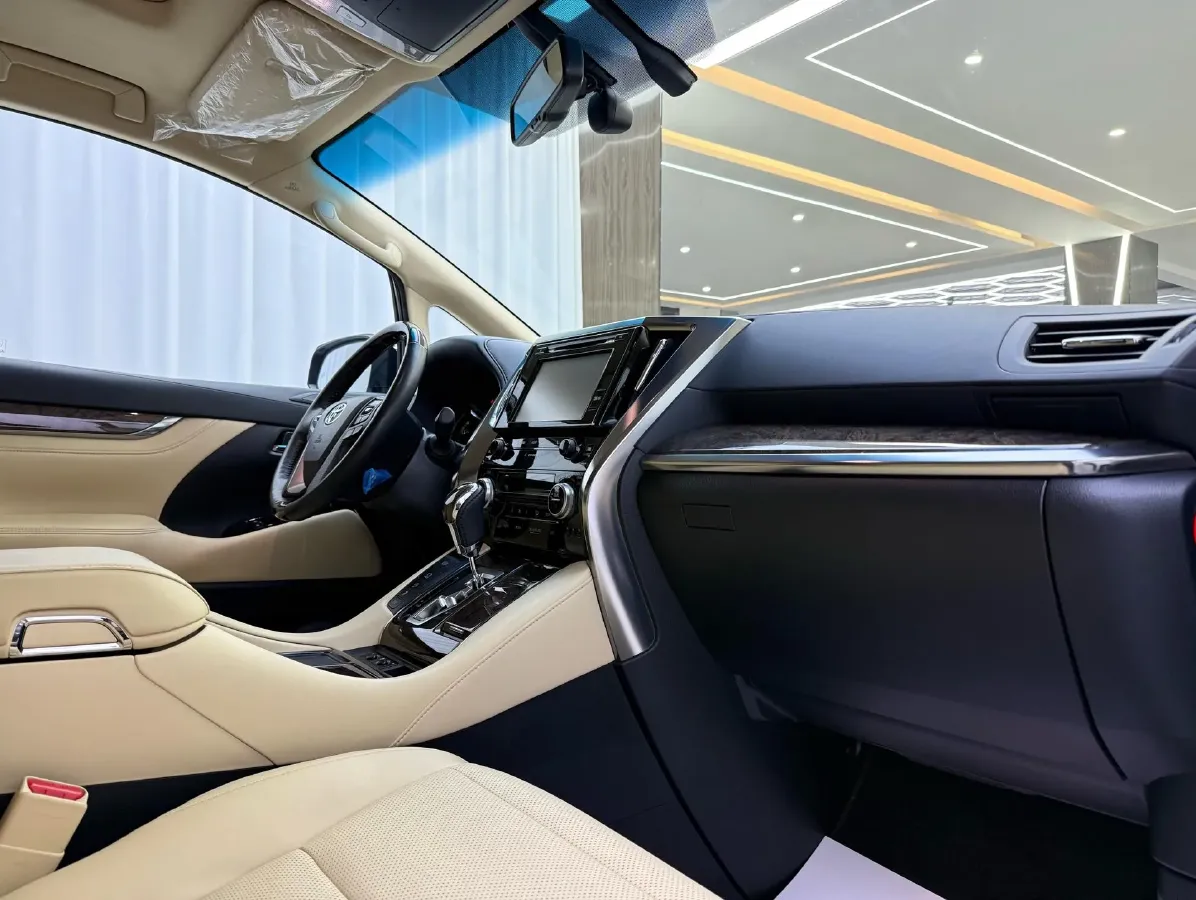 2018 Toyota Alphard 3.5L 301HP V6 8AT,autocango,china used car exporter,china ev exporter,chinese used car exporter,chinese used ev exporter