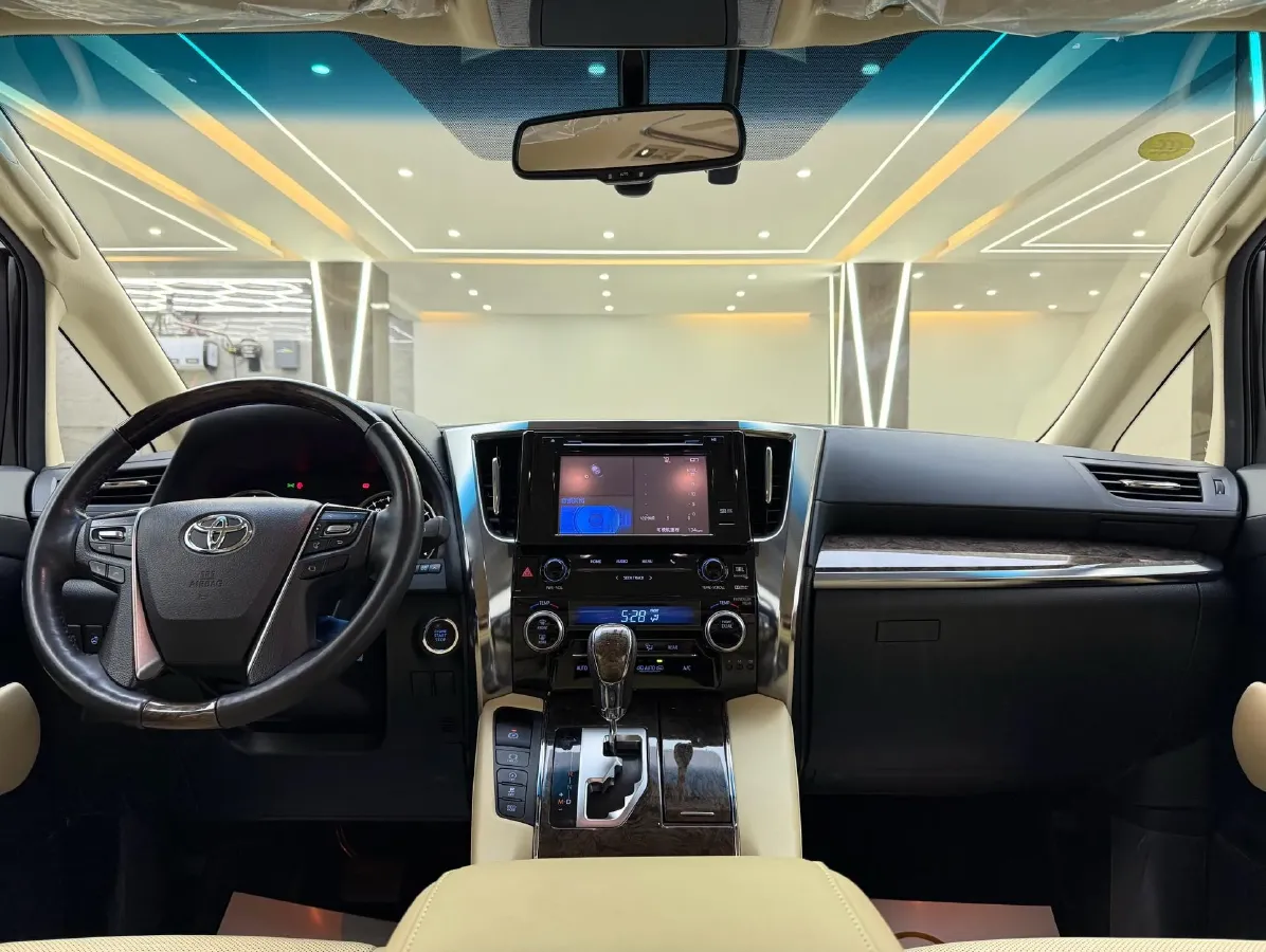 2018 Toyota Alphard 3.5L 301HP V6 8AT,autocango,china used car exporter,china ev exporter,chinese used car exporter,chinese used ev exporter