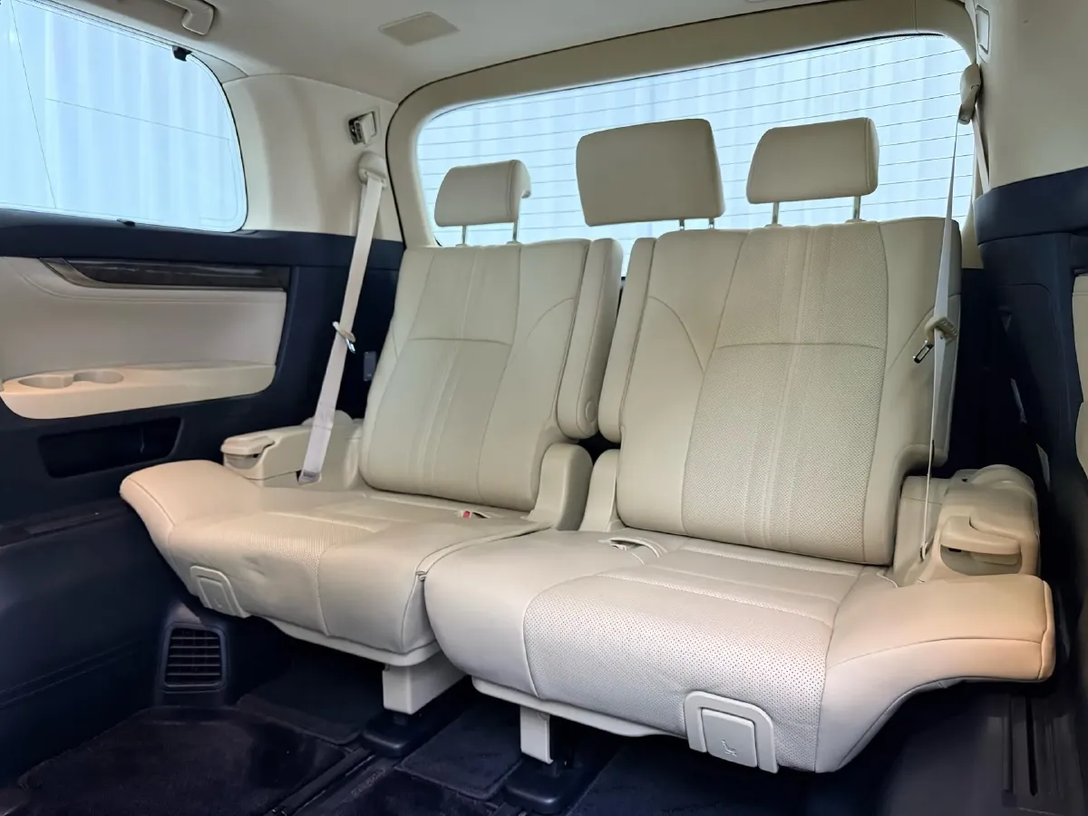 2018 Toyota Alphard 3.5L 301HP V6 8AT,autocango,china used car exporter,china ev exporter,chinese used car exporter,chinese used ev exporter