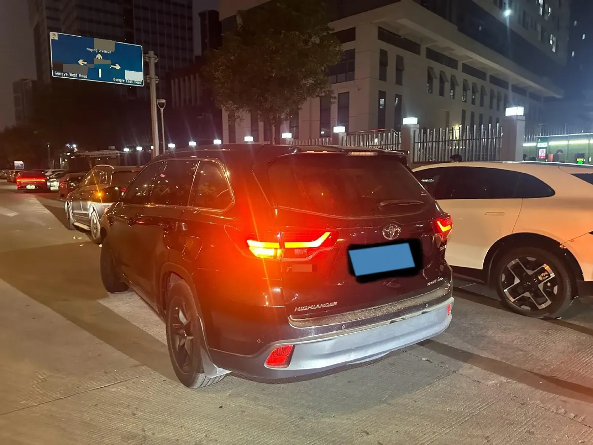 2019 HanTeng V7 1.5T 156HP L4 6AT,autocango,china used car exporter,china ev exporter,chinese used car exporter,chinese used ev exporter