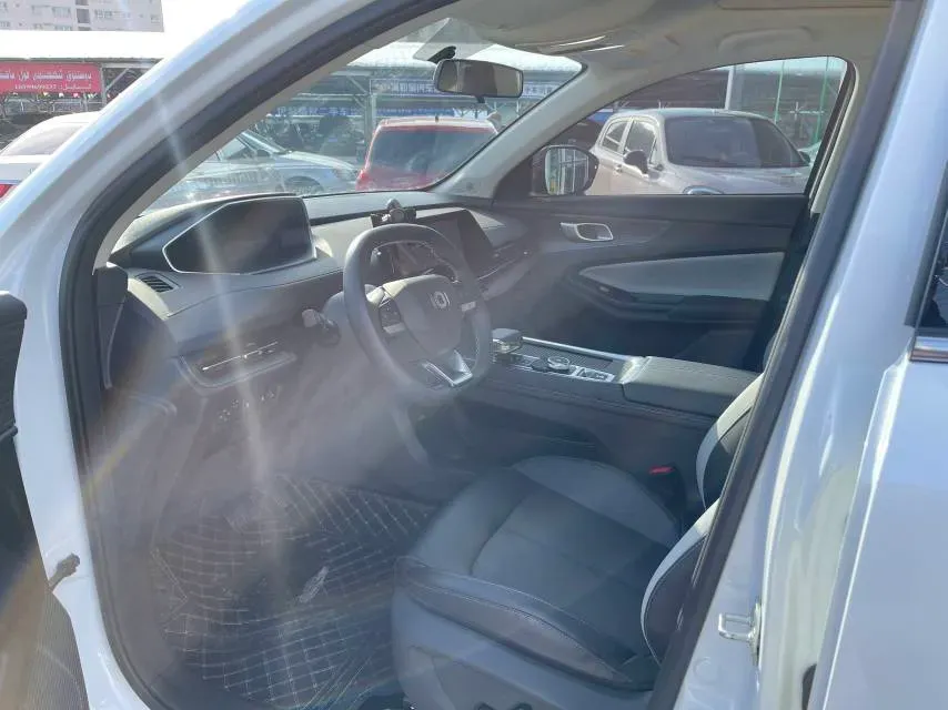 2023 Venucia VX6 BEV 62KWH,autocango,china used car exporter,china ev exporter,chinese used car exporter,chinese used ev exporter