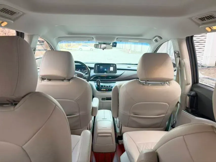 2023 Buick GL8 2.0T 237HP L4 9AT,autocango,china used car exporter,china ev exporter,chinese used car exporter,chinese used ev exporter