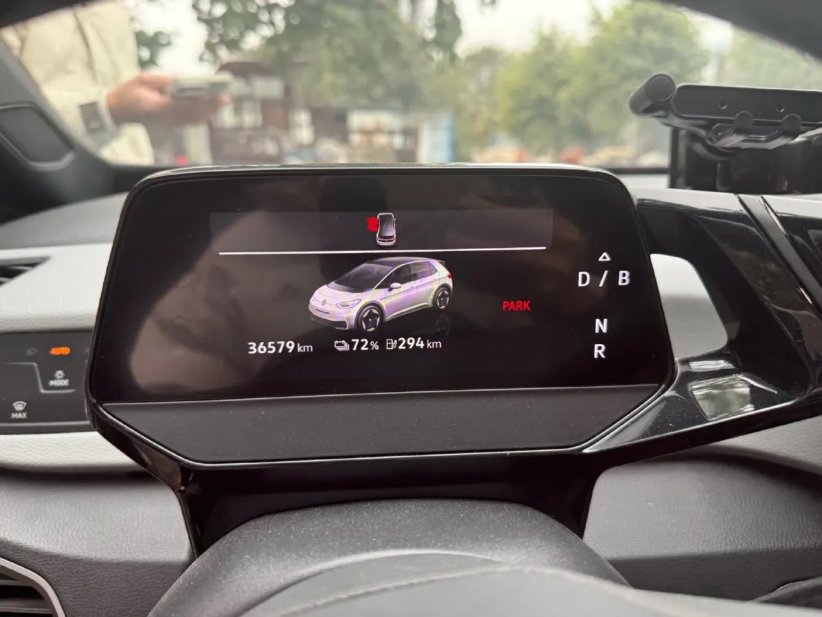 2024 Volkswagen ID.3 BEV 52.8KWH,autocango,china used car exporter,china ev exporter,chinese used car exporter,chinese used ev exporter