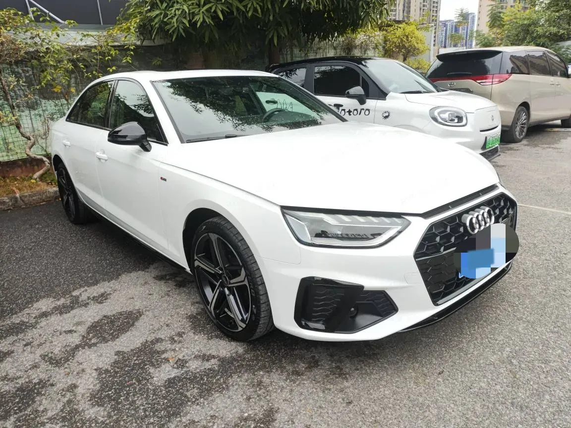 2024 Audi A4L 2.0T 190HP L4 7DCT,autocango,china used car exporter,china ev exporter,chinese used car exporter,chinese used ev exporter
