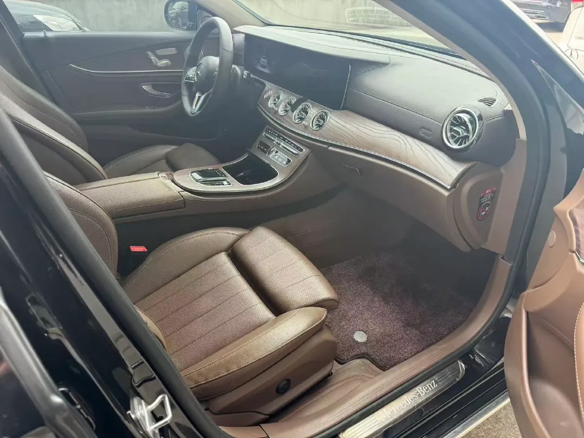 2020 Mercedes-Benz E Class 1.5T 184HP L4 9AT,autocango,china used car exporter,china ev exporter,chinese used car exporter,chinese used ev exporter