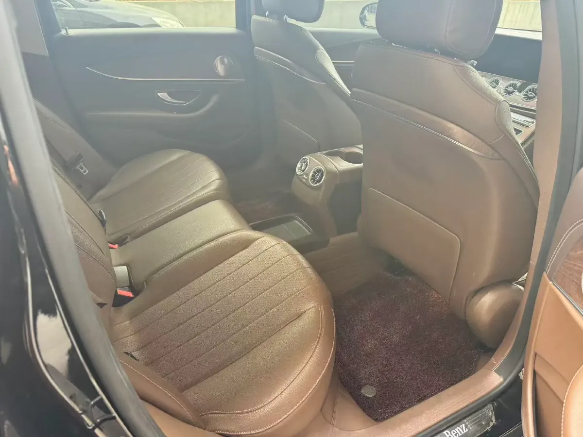 2020 Mercedes-Benz E Class 1.5T 184HP L4 9AT,autocango,china used car exporter,china ev exporter,chinese used car exporter,chinese used ev exporter