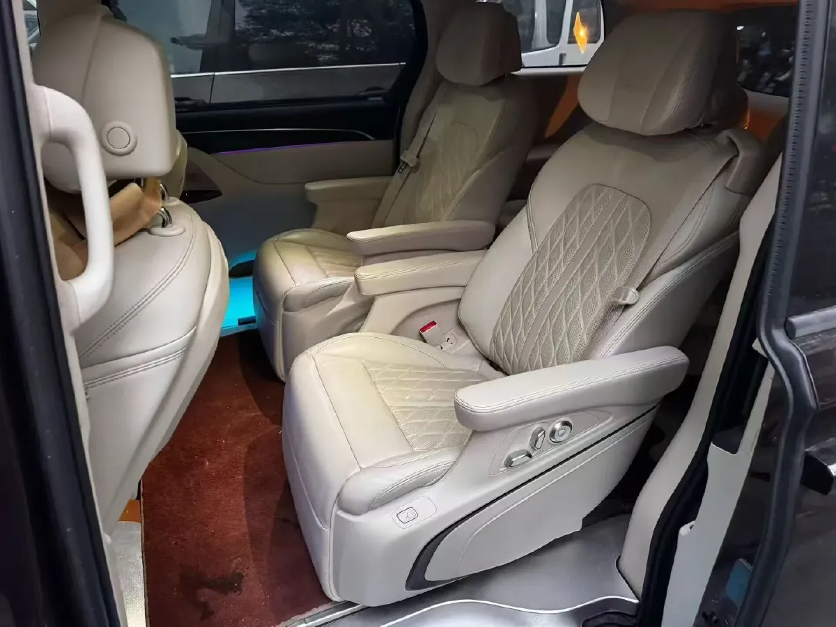 2020 Buick GL8 2.0T 237HP L4 9AT,autocango,china used car exporter,china ev exporter,chinese used car exporter,chinese used ev exporter