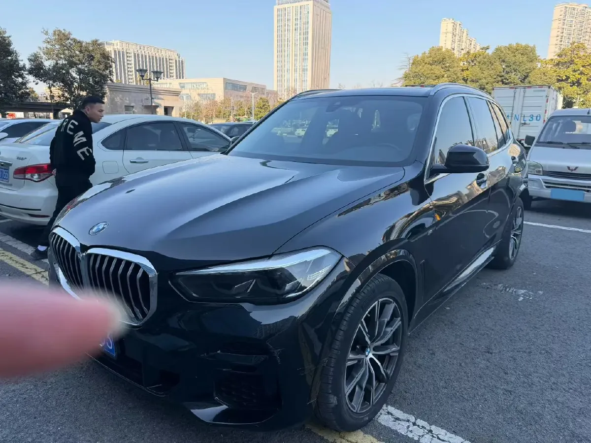 2021 BMW X5 2.0T 265HP L4 8AT,autocango,china used car exporter,china ev exporter,chinese used car exporter,chinese used ev exporter