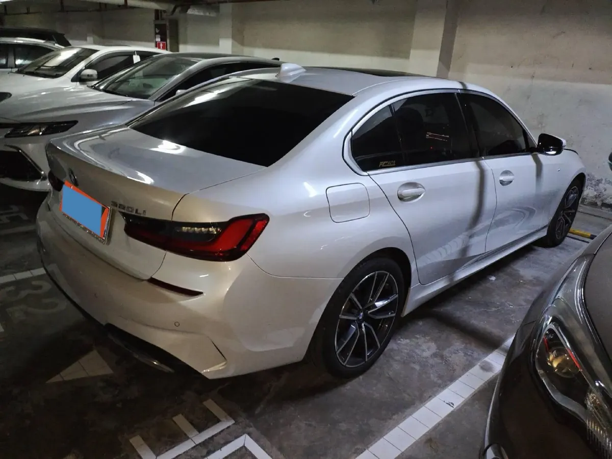 2022 BMW 3 Series 2.0T 156HP L4 8AT,autocango,china used car exporter,china ev exporter,chinese used car exporter,chinese used ev exporter