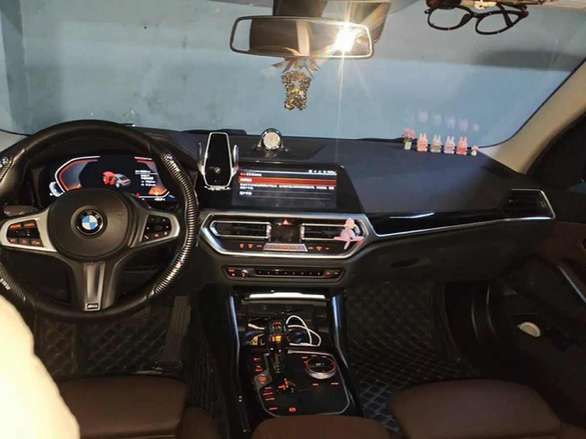 2022 BMW 3 Series 2.0T 156HP L4 8AT,autocango,china used car exporter,china ev exporter,chinese used car exporter,chinese used ev exporter