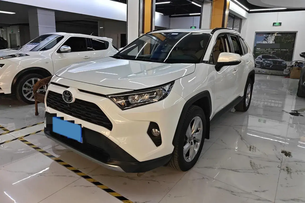 2020 Toyota RAV4 2.0L 171HP L4 CVT