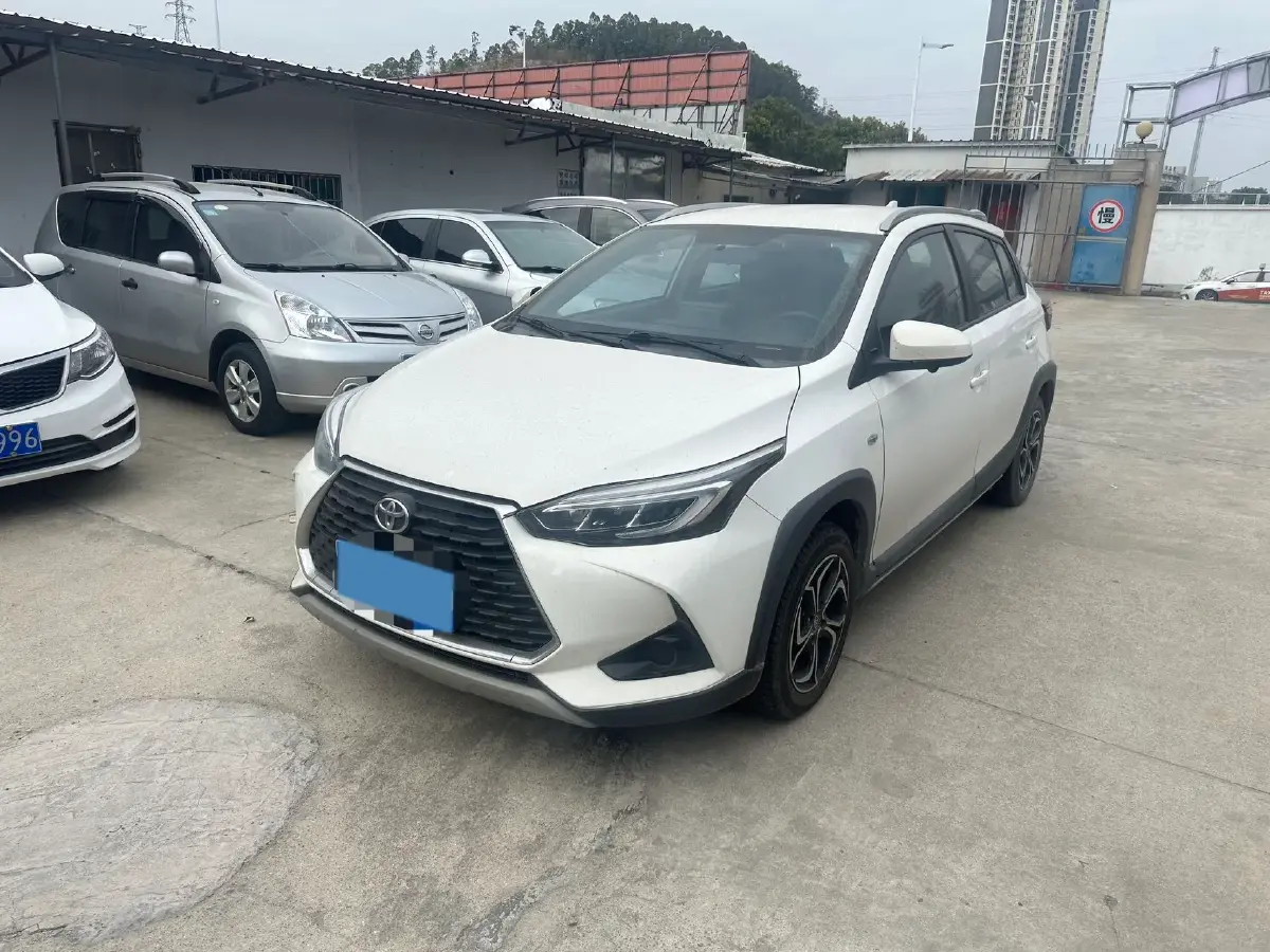 2022 Toyota Yaris L 1.5L 112HP L4 CVT
