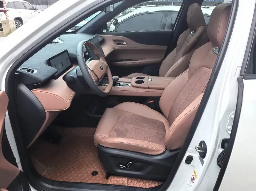 2025 ChangAn UNI-Z 1.5T 188HP L4 7DCT,autocango,china used car exporter,china ev exporter,chinese used car exporter,chinese used ev exporter