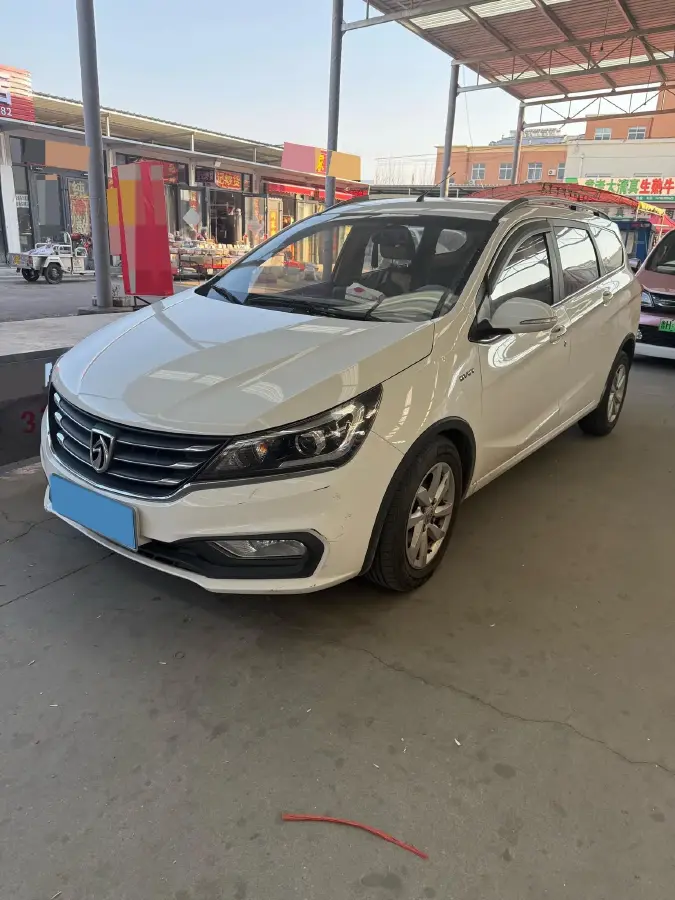 2017 BaoJun 310W 1.5L 112HP L4 6MT