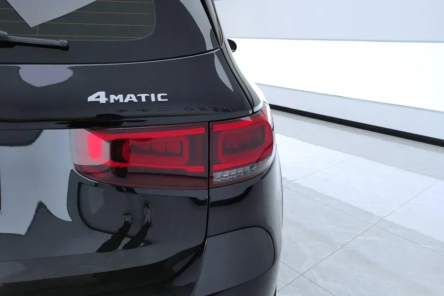 2023 Mercedes-Benz GLB Class 2.0T 190HP L4 8DCT,autocango,china used car exporter,china ev exporter,chinese used car exporter,chinese used ev exporter