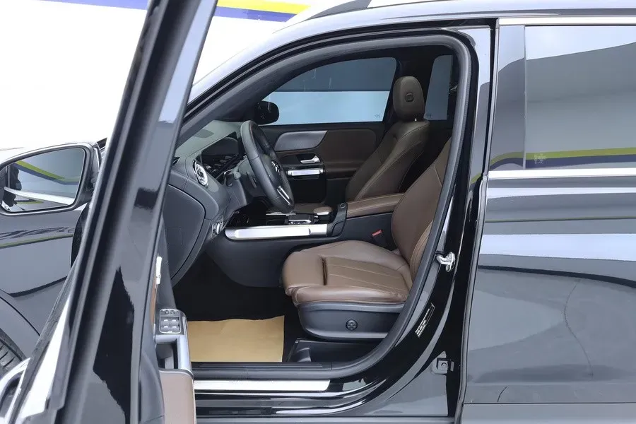 2023 Mercedes-Benz GLB Class 2.0T 190HP L4 8DCT,autocango,china used car exporter,china ev exporter,chinese used car exporter,chinese used ev exporter