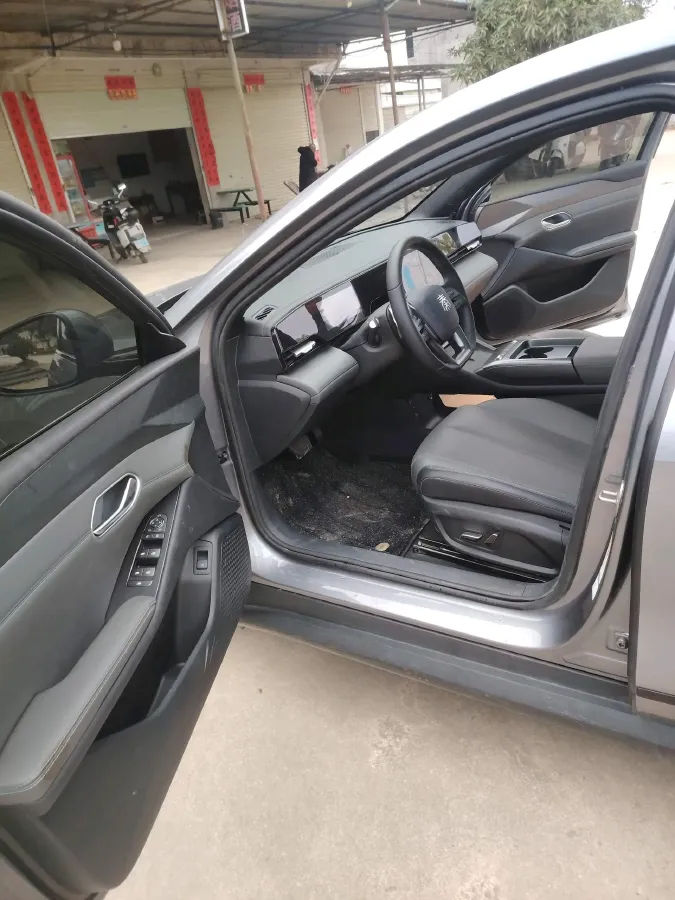 2025 BYD QinL BEV,autocango,china used car exporter,china ev exporter,chinese used car exporter,chinese used ev exporter